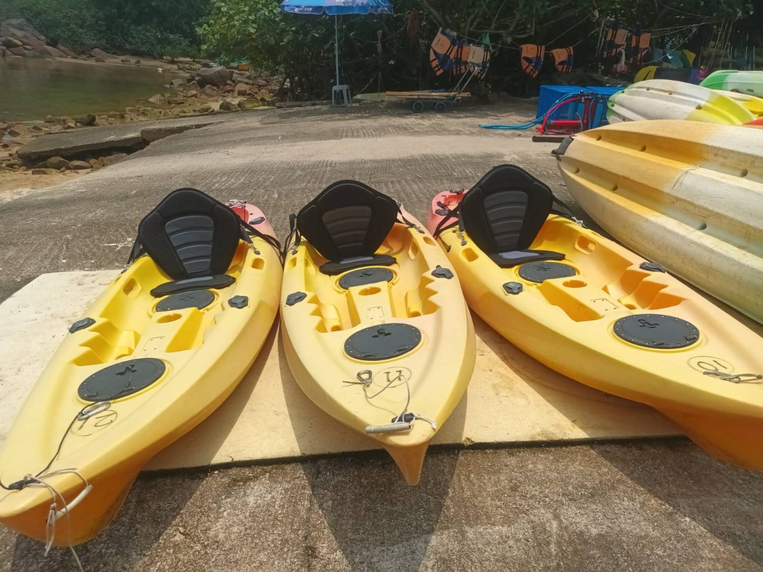 Wan Hoi Store 【Sai Kung Hoi Ha】Kayak/ SUP Board rental (With Shower Area) 5