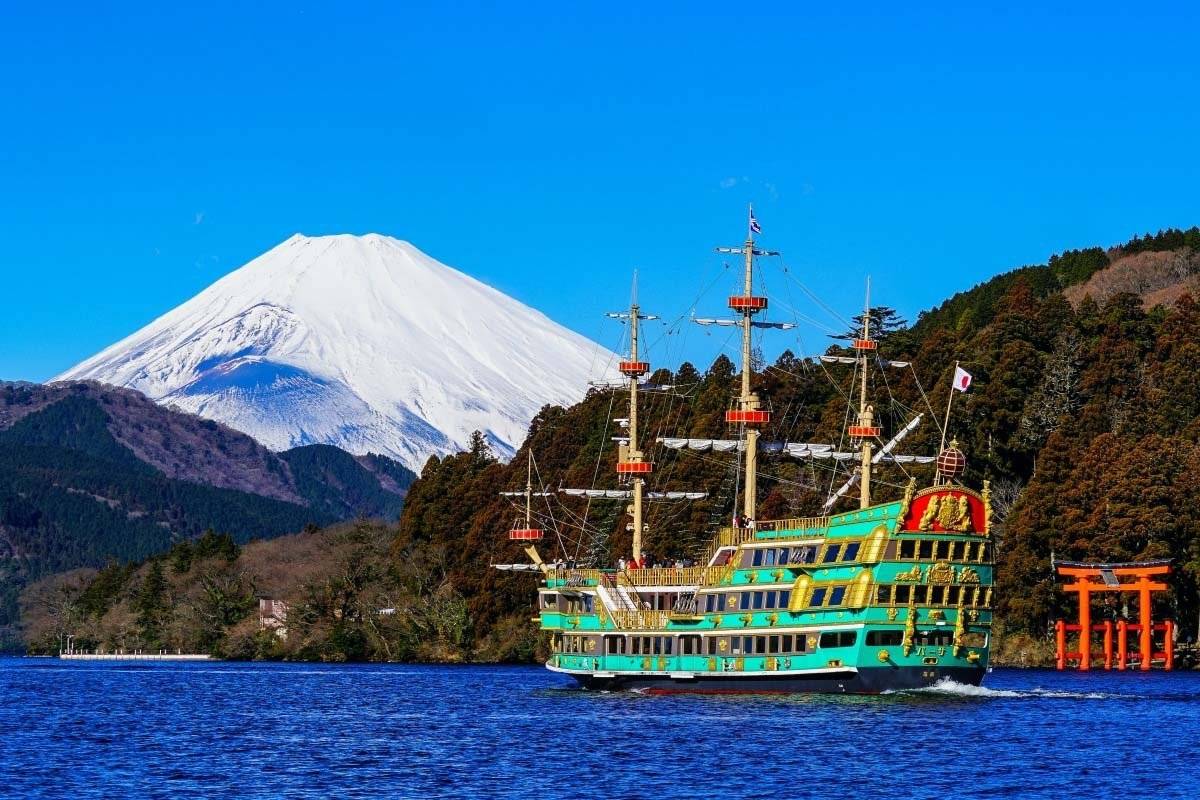 Young's Holidays - Diving Tours, Self-Drive Trips, Japan Campervans 【私人包車】東京10小時市內/富士山/鐮倉/輕井澤/日光客制化行程中文司機包車一日遊(7/10人車) 10