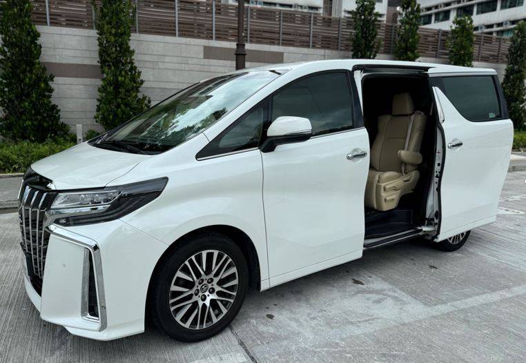 Flying Auto Hong Kong Toyota Prius 1.8T Hybrid /Alphard 2.5G - 日租/週租 1
