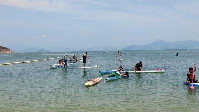 Cheung Chau Kayak Rental - J&J Water Sports Center 【Cheung Chau】 Single Kayak/ Double Kayak/ SUP Board Rental 13